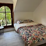 Le Mondementais - En Champagne Avec Piscine