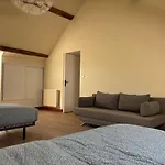 Le Mondementais - En Champagne Avec Piscine Holiday home *