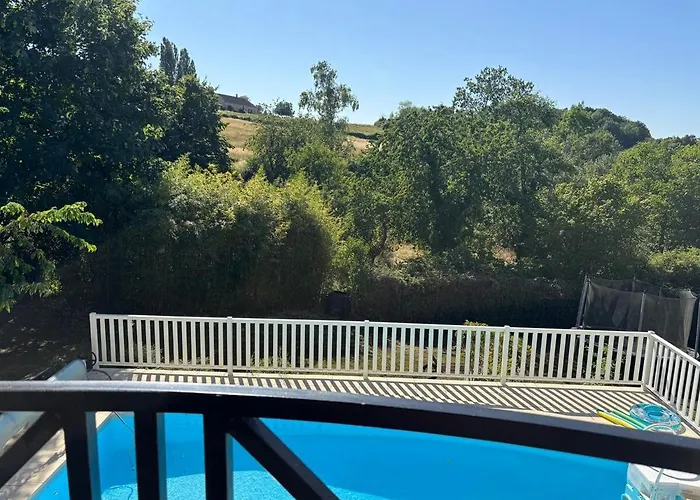 Le Mondementais - En Champagne Avec Piscine Feriehus